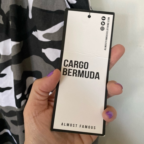 Almost famous Kirko, Bermuda, black, white gray, camo 3X men’s - Picture 4 of 6